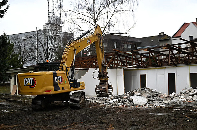 Dřevěná budova v Havlíčkově Brodě padla. Sídlo údržby zeleně bude zděné