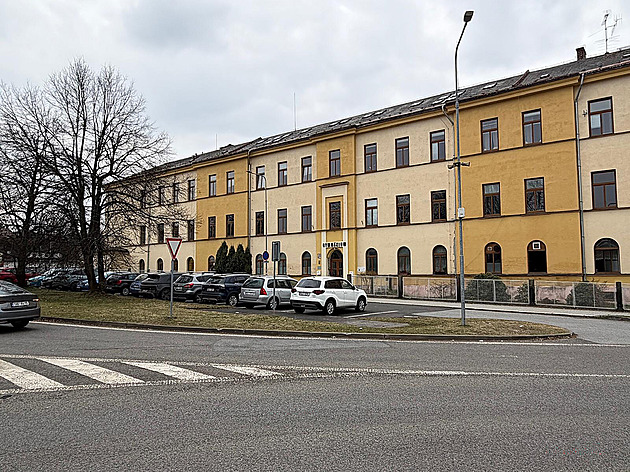 Diktátorské praktiky a nulová empatie, stěžují si. Jablonecké gymnázium zvažuje i stávku Diktátorské praktiky a nulová empatie, stěžují si. Jablonecké gymnázium zvažuje i stávku
