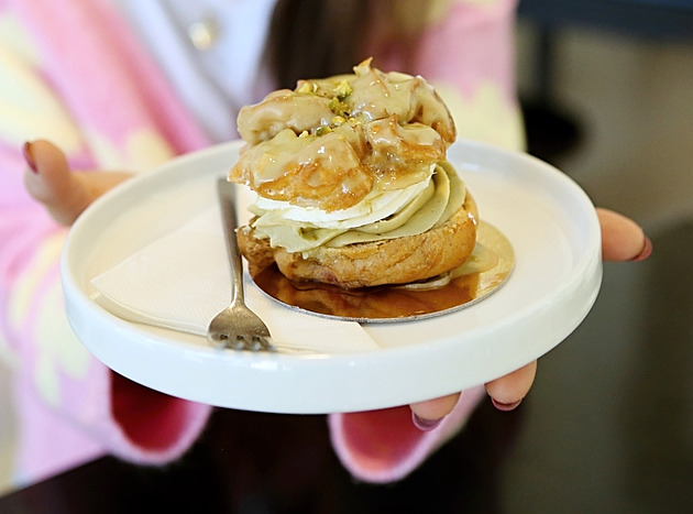 Jídlem mě nejde urazit, říká zlatá Maděrová. Prozradila, kde ráda mlsá