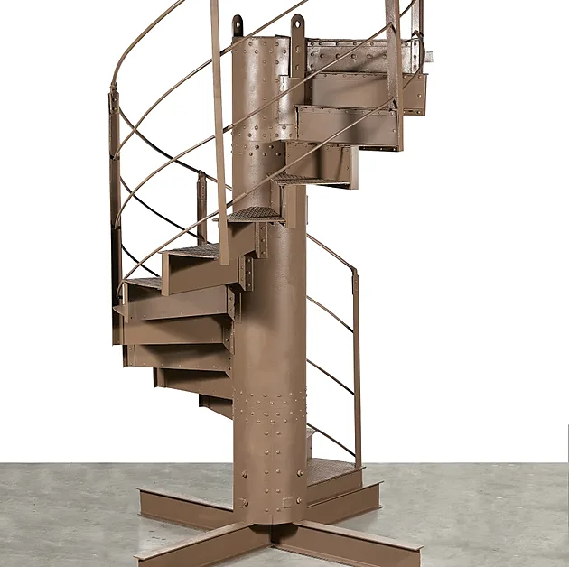 Vzácný kus Eiffelovky je k mání. Zájemce potřebuje tučný obnos i dost místa