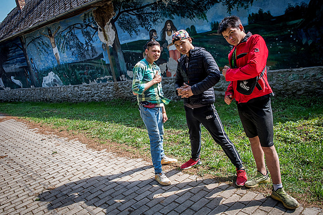 Pomsta Romů. Mohou svrhnout Orbána, navzdory zastrašování a kupčení