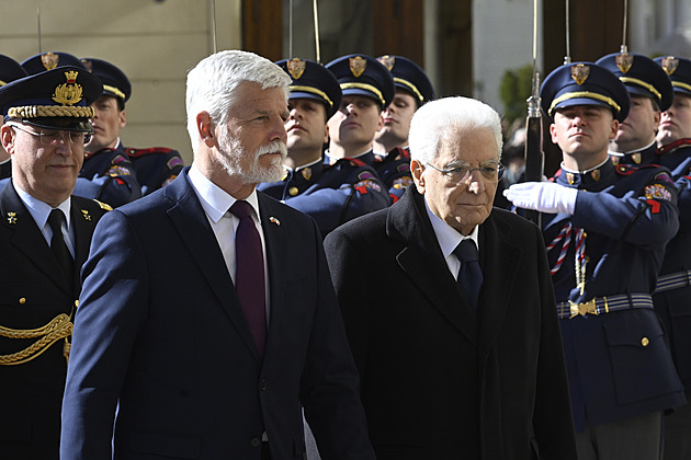 Italský prezident Mattarella přijel za Pavlem, na letišti ho vítal Macinka Italský prezident Mattarella přijel za Pavlem, na letišti ho vítal Macinka
