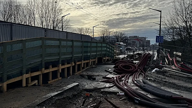 Tři „přiškrcené“ mosty brzdí provoz v Pardubicích, omezení nepotrvají dlouho