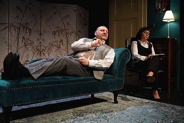 RECENZE: Nejsem cvok! opakuje Holub Mihulové, až se z toho psycholožka zblázní