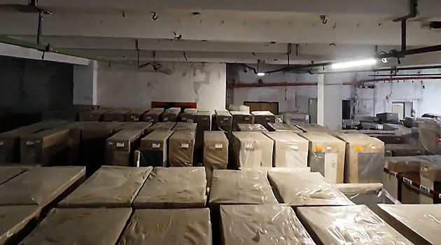 Podvody s nábytkem. Podnikatel polským výrobcům nezaplatil miliony, je ve vazbě