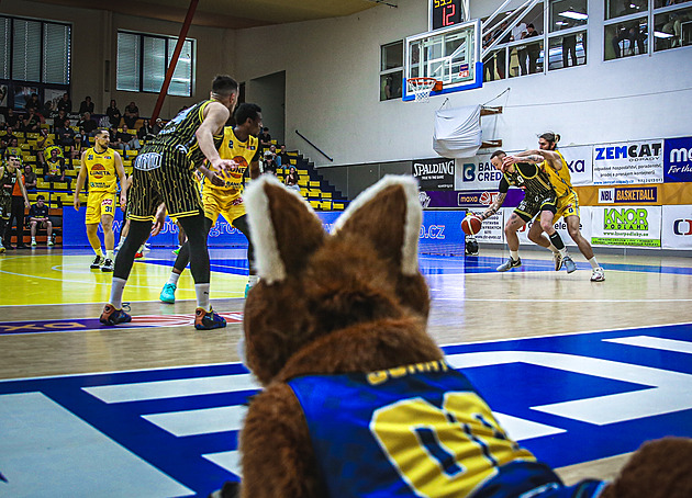 Opava z trojky vládla i padla, výhru Ústí vystřelil Vyoral. Slaví i Písek