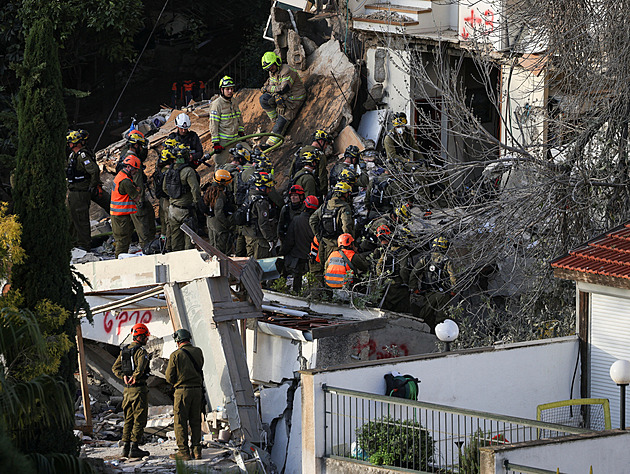 Írán zastavil tankery v Hormuzu, obvinil Izrael z porušování příměří