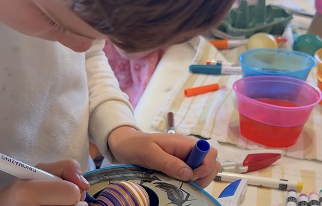 Královské Velikonoce v USA. Meghan ukázala, jak slaví Archie a Lilibet