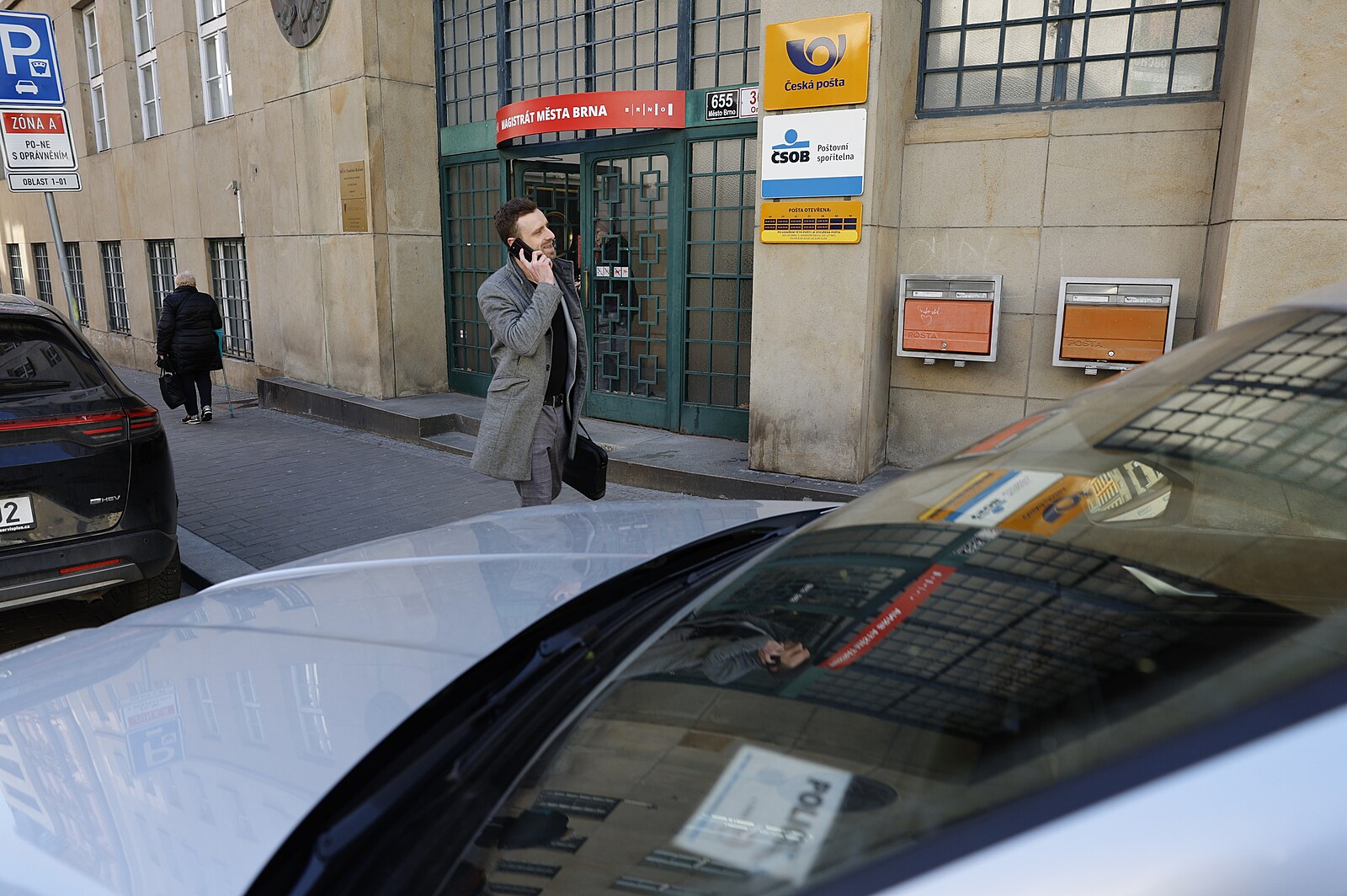 NCOZ zadržela sedm lidí kvůli podvodu s dotacemi, od rána zasahuje v Brně