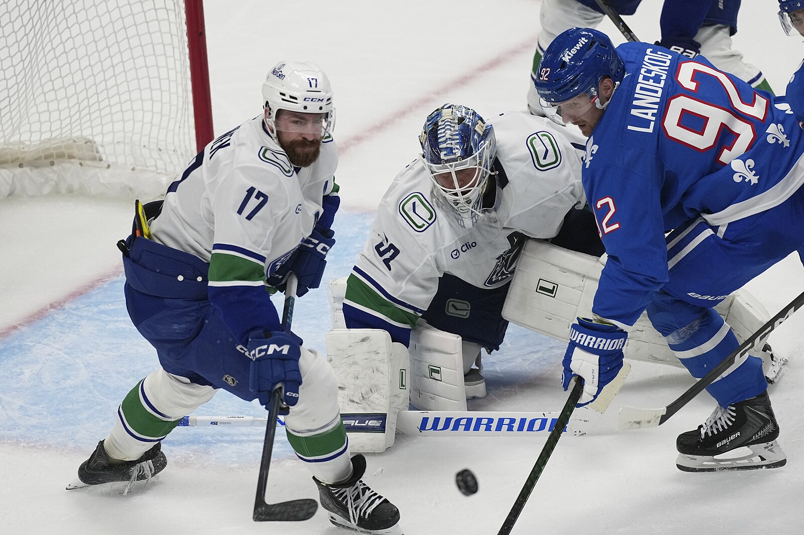 Hronek asistoval u překvapivé výhry Vancouveru na ledě Colorada