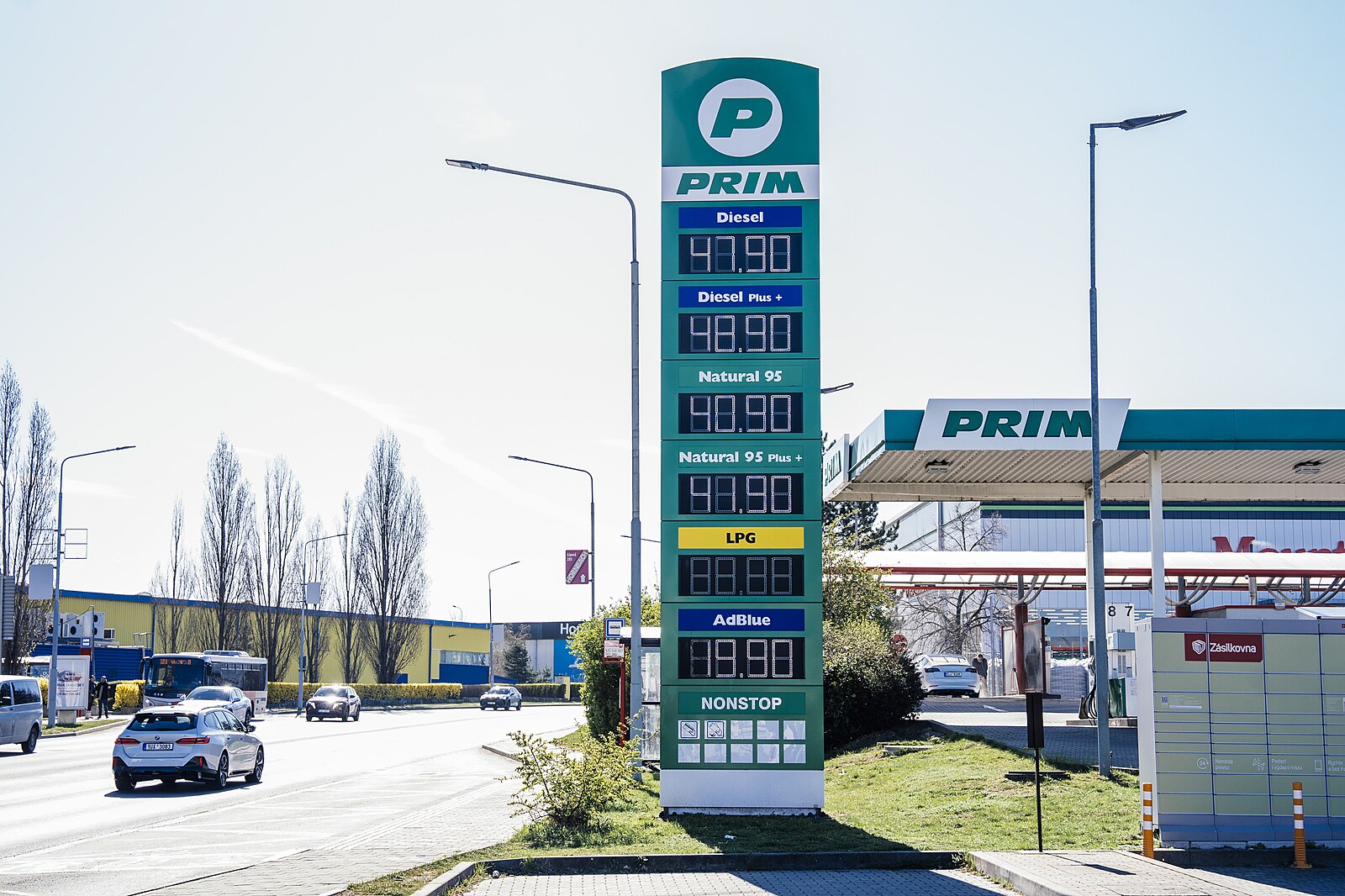 Levná nafta končí. Brzy se vrátí nad 40 korun za litr