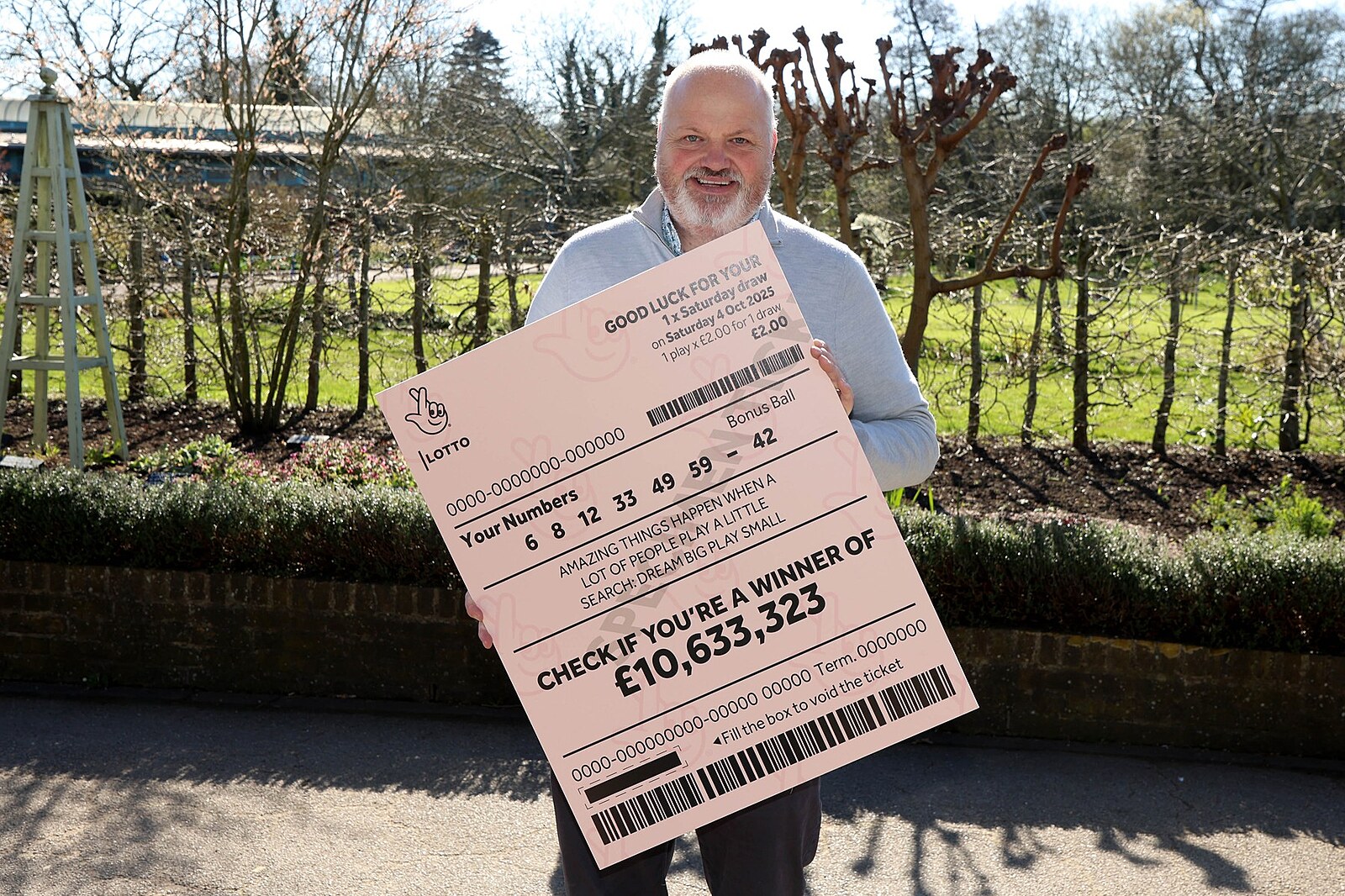 Výherce jackpotu propásl lhůtu na výběr 300 milionů, nepomohlo ani pátrání