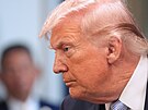 Americký prezident Donald Trump hovo�í s noviná�i v tiskovém sále Jamese...