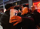 �e�i slaví postup fotbalist� na MS.