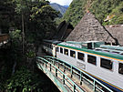 �eleznice k Machu Picchu, Portuguese train type 9400