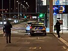 Policisté vy�et�ují výbuch dvou bankomat� u OC Opatovská na Praze 4. (4. dubna...