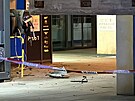 Policisté vy�et�ují výbuch dvou bankomat� u OC Opatovská na Praze 4. (4. dubna...