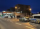 Policisté vy�et�ují výbuch dvou bankomat� u OC Opatovská na Praze 4. (4. dubna...