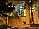 Policisté vy�et�ují výbuch dvou bankomat� u OC Opatovská na Praze 4. (4. dubna...