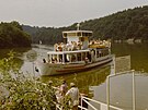 Lod� na Brn�nské p�ehrad� na historických snímcích z roku 1986.