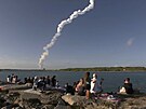 Start rakety SLS s pilotovanou lodí Orion k misi Artemis II pozorovaly nad�ené...