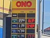 �erpací stanice Tank ONO na Doma�lické ulici v Plzni 8. dubna 2026 - litr nafty...