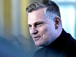 Vládní zmocn�nec Filip Turek p�ichází na dne�ní jednání vlády, kde se rozhoduje...