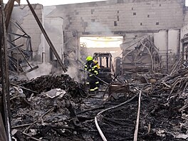 Po�ár v obci Horka u Staré Paky na Semilsku. (9. dubna 2026)