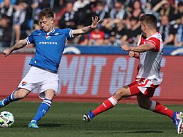 Slavia chce proti Baníku potvrdit roli favorita.
