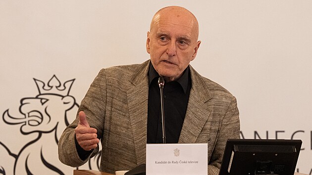 Politici za��naj� vyb�rat, kdo m� b�t v Rad� �esk� televize, v jej� pravomoci...