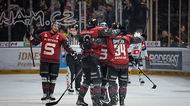 Hiç balık tuttun mu? Teknik direktör Pešán, başarısız mücadelenin ardından hakeme sordu