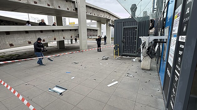 V Opatovsk� ulici v Praze n�kdo v noci na sobotu po�kodil dva bankomaty. (4. dubna 2026)