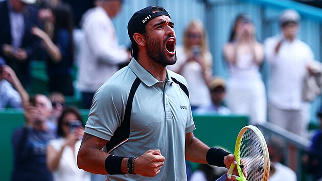 Matteo Berrettini slav� postup do t�et�ho kola Masters v Monte Carlu.