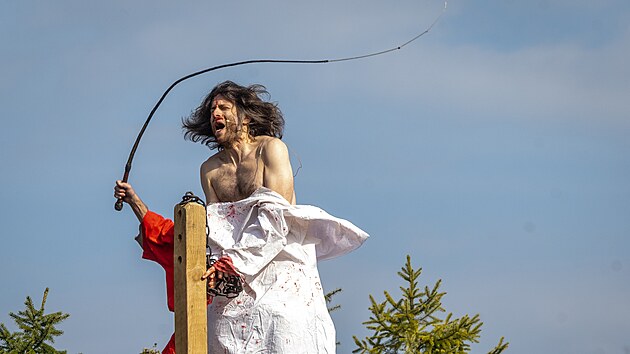 V �esk� L�p� si p�ipomn�li posledn� dny Je��e Krista. Toho u� po dev�t� ztv�rnil Jakub Neumayer. (3. dubna 2026)