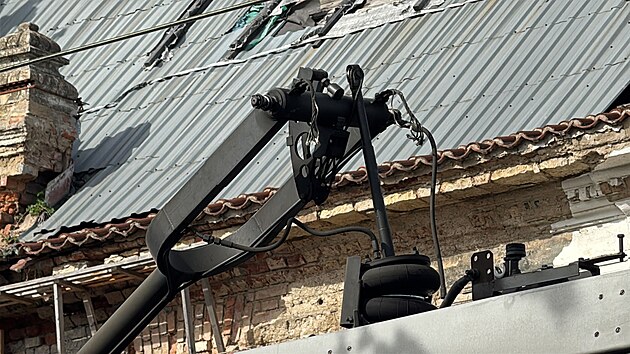 Porucha trak�n�ho veden� zastavila provoz mezi stanicemi Sm�chov a pra�sk�m hlavn�m n�dra��m. (5. dubna 2026)