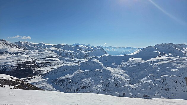 Livigno nen� r�j jen pro ty, kte�� miluj� rychlou j�zdu ze svahu. Na sv� si p�ijdou i romantici p�i pozorov�n� slunn�ch panoramat.