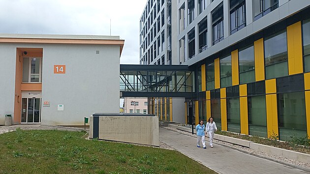 Spojovac� kr�ek nov�ho pavilonu s odd�len�m radiodiagnostiky vznikl u� p�ed dv�ma roky. (31. b�ezna 2026)