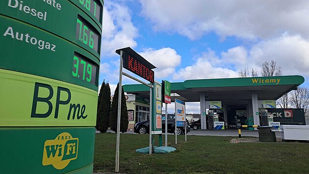 �erpac� stanice BP v Kudow�-Zdr�j nedaleko tr�nice