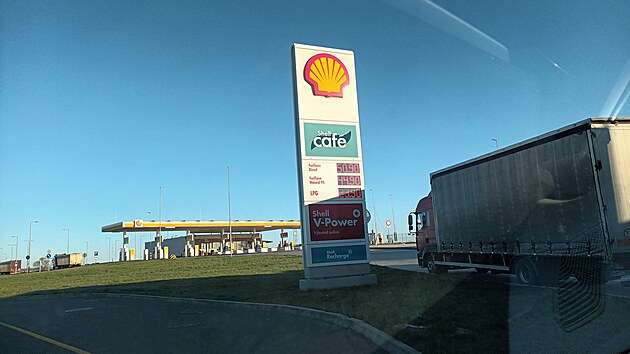 Stanice Shell na D35, Doln� Rove� - 7. b�ezna 2026