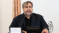 Politici za�ínají vybírat, kdo má být v Rad� �eské televize, v její� pravomoci...