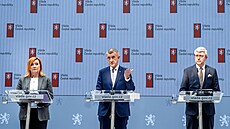 Vláda Andreje Babi�e rozhodla o zastropování mar�í distributor� paliv i sní�ení...