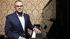 �editel �eské filharmonie David Mare�ek