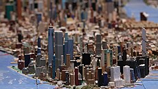 Vybudoval celé m�sto. Ne ledajaké, rovnou New York City. V�ech jeho p�t obvod�....