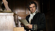 V dokumentu �eské televize si hrab�te Salma zahrál herec Divadla Husa na...