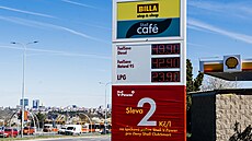 Ceny pohonných hmot na �erpací stanici Shell v Praze. (7.dubna 2026)