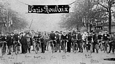 Start prvního ro�níku Pa�í��Roubaix v roce 1896.