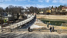 Velká oprava liberecké p�ehrady za�ala v lét� 2022 a nyní kon�í. Nádr� za�nou...