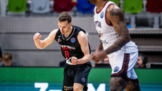 Goran Filipovi� se raduje v domácím zápase proti Rytasu.