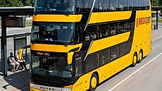 Kdy� vy jedno patro, tak mi je�t� o jedno vý�! Firma RegioJet nejspí� reaguje...