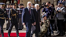 Italský prezident Sergio Mattarella se p�i náv�t�v� �eské republiky setkal také...